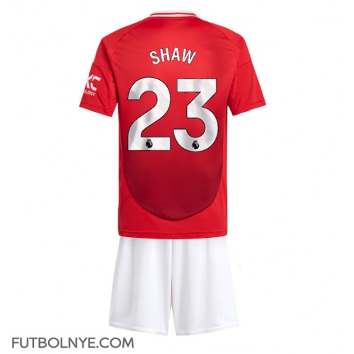 Camiseta Manchester United Luke Shaw #23 Primera Equipación para niños 2024-25 manga corta (+ pantalones cortos)